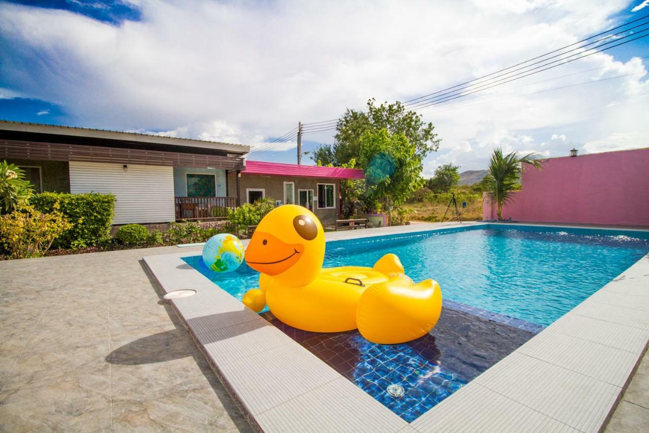 Oyo 354 Ton Hom Resort & Villa HHQ Buitenkant foto