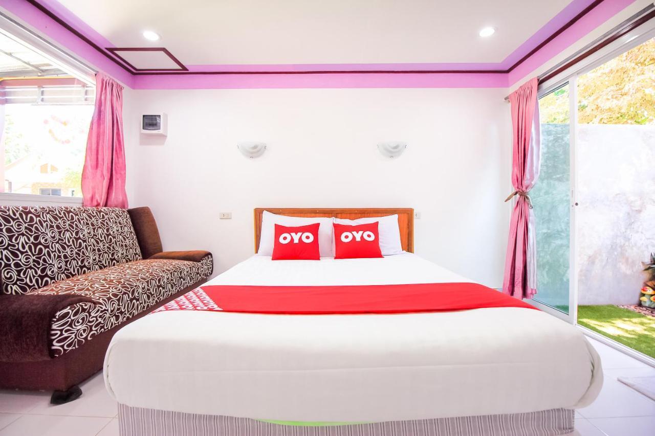 Oyo 354 Ton Hom Resort & Villa HHQ Buitenkant foto