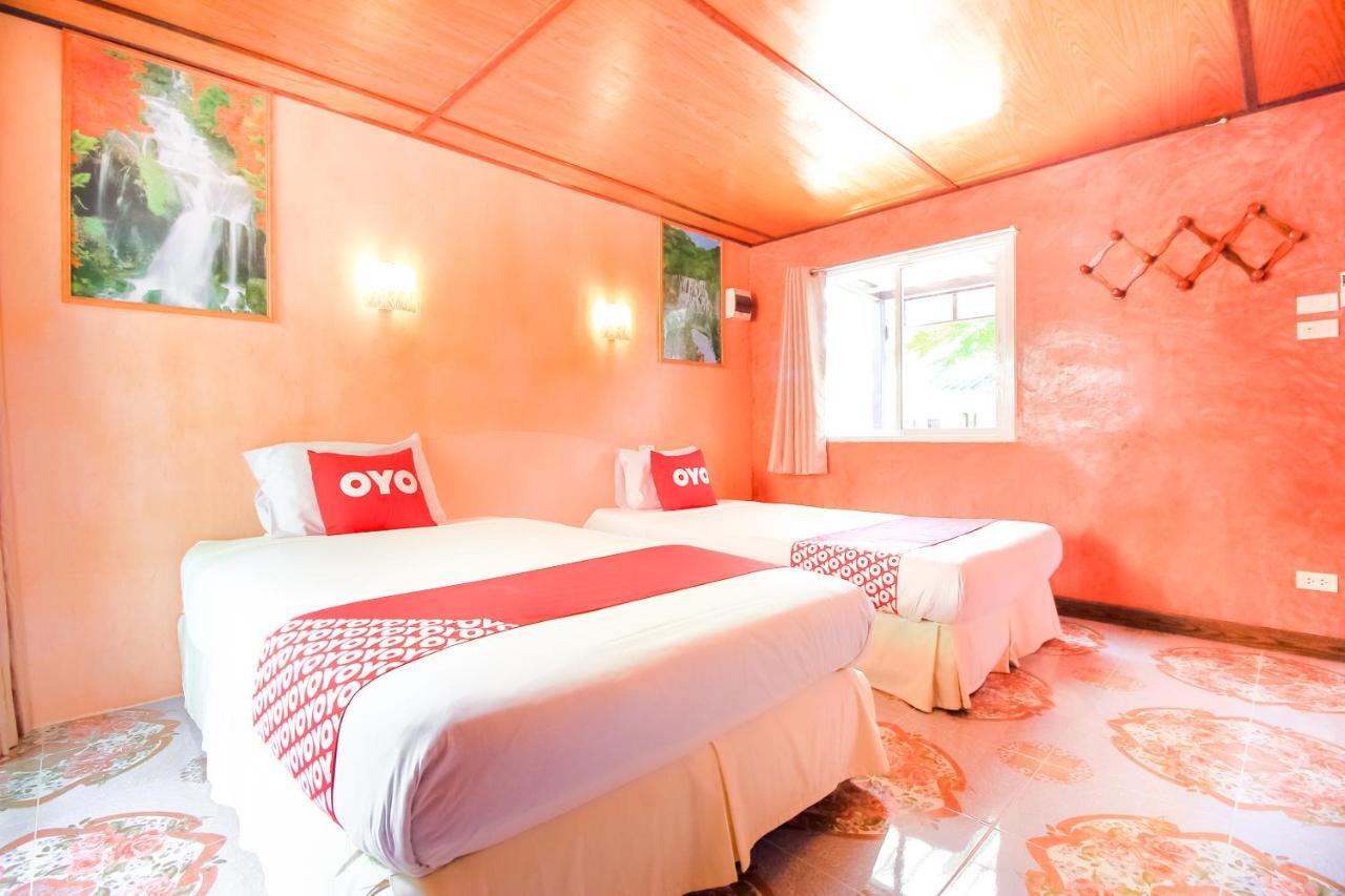 Oyo 354 Ton Hom Resort & Villa HHQ Buitenkant foto