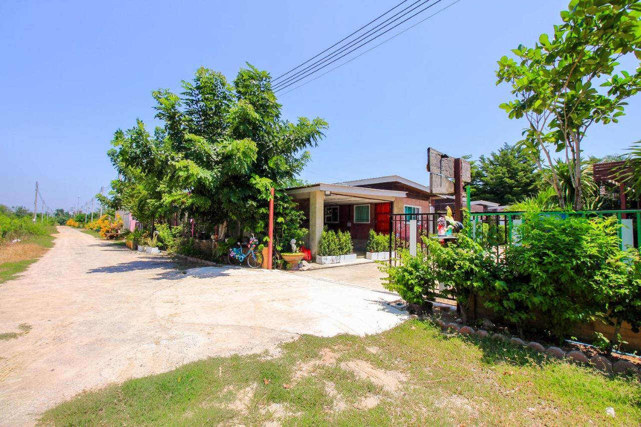 Oyo 354 Ton Hom Resort & Villa HHQ Buitenkant foto