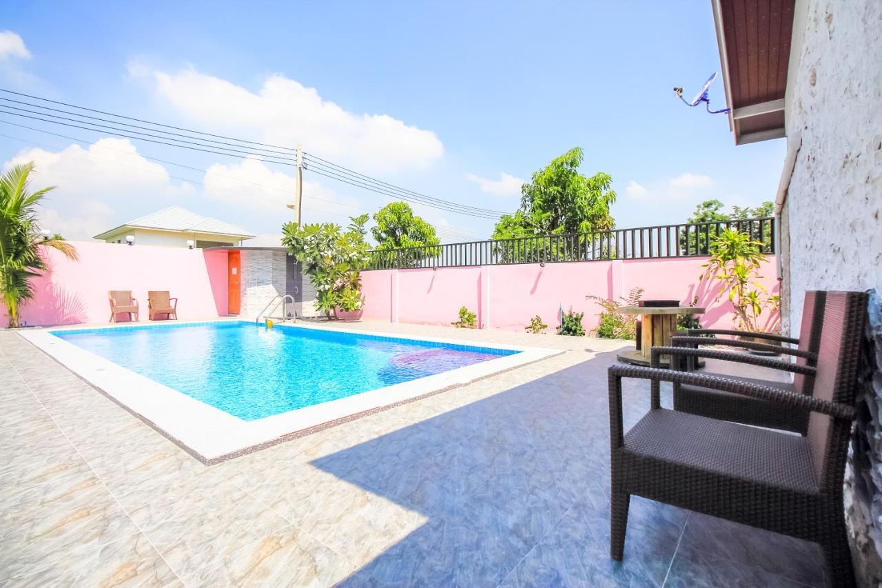 Oyo 354 Ton Hom Resort & Villa HHQ Buitenkant foto