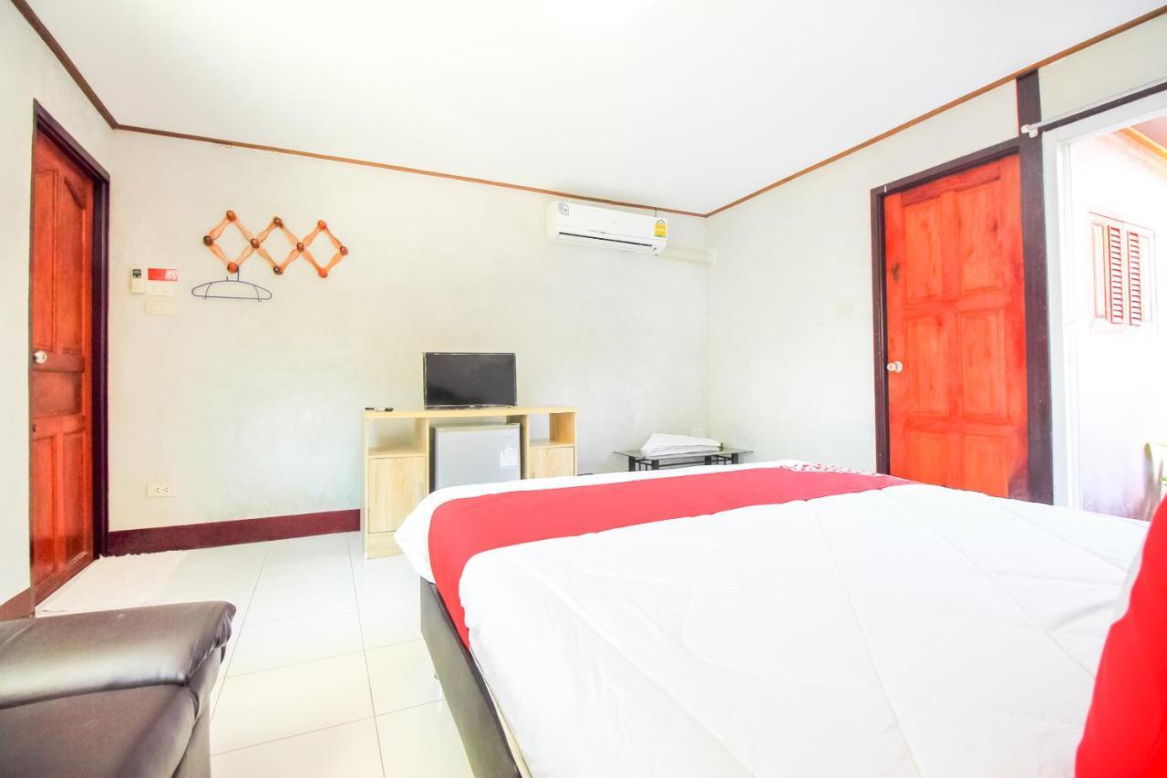 Oyo 354 Ton Hom Resort & Villa HHQ Buitenkant foto
